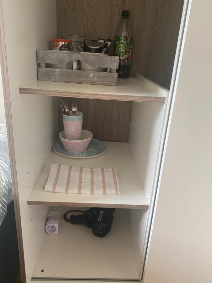 Private Room And Bathroom With Private Entrance Near Warwick Town Centre Extérieur photo