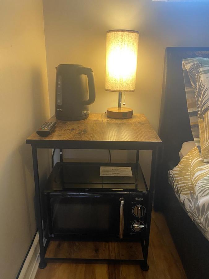 Private Room And Bathroom With Private Entrance Near Warwick Town Centre Extérieur photo